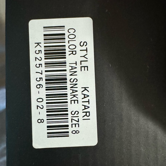 Lulu's Boot - Picture 2 of 3